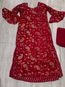 garara suit