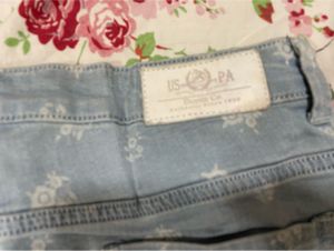 Cute patterned denim shorts