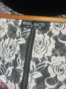 Floral Lace Sleeveless Top