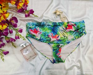 🇳🇿💫🎀Floral Bikini Bottom - Tropical Vibes