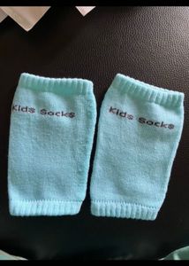 Baby Socks &amp; mittens &amp; kneepads