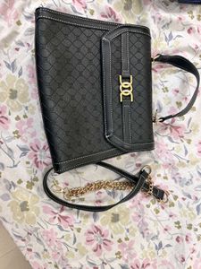 Chic Black Textured Handbag