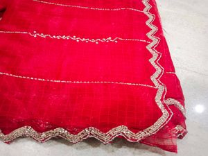 Elegant rani Saree with Embellished Border