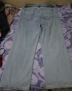 Light Wash Ripped Wide Leg Jeans