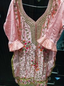 Elegant Pink Embroidered Kurta Set