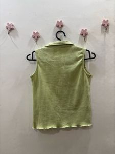 Light green ribbed collared  sleevless top
