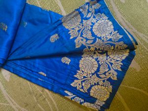 Vibrant Blue Banarasi Silk Saree with blouse piece