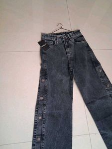 Branded Stylish Button-Detail Jeans