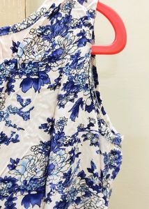 Sale..Dress For Girls