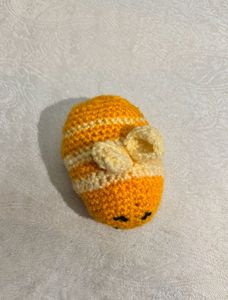 handmade chorchet bee