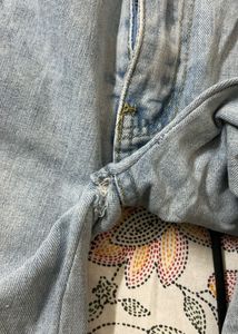 Light Wash Ripped Jeans