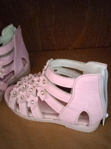 Pink flower foot wear