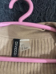 H&amp;M Divided Ribbed Knit Top