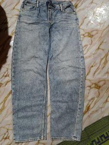 Light Wash Baggy Jeans