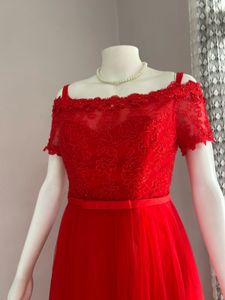 Stunning Red Off-Shoulder Lace Gown