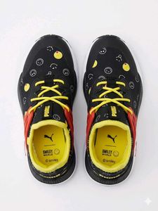 Puma Smiley World Sneakers