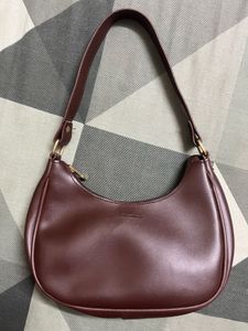 Chic Crescent Shoulder Bag