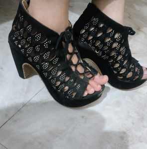 Stylish Black Cut-Out Heels