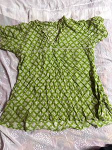 Buy 1 get one kurta free (women’s)