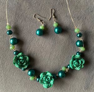 Bohemian neckpiece with earrings