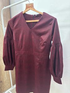 Chic Burgundy Puff Sleeve Dress