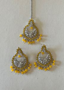 Stunning dark pink &amp; Gold Jhumka Earrings