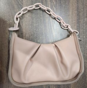 Fashionable Hand Bag