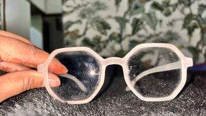 Geometric Frame Sunglasses