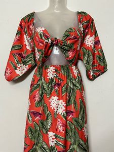 Tropical Print Cut-Out Maxi Dress with pockets