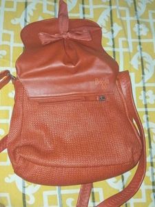 Chic Red Crossbody Bag with Bow