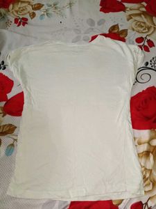 white t shirt