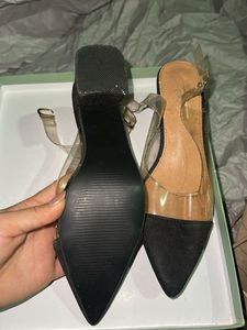 Chic Transparent Black Pointed Heels