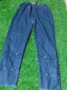Girls Bootcut Pant.