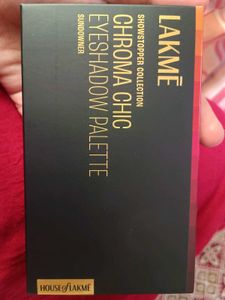 Lakme Multicolour Glitterati Chroma Chic Eyeshadow