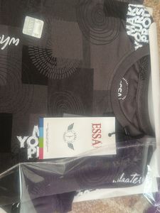 sweat shirt