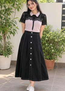Chic Lace & Collar Top