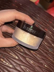Laura Mercier Translucent Loose Setting Powder