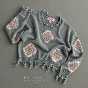 GREY DISTRESSED KNIT SWEATER