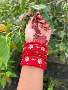 Red Embellished Bangles Kundan