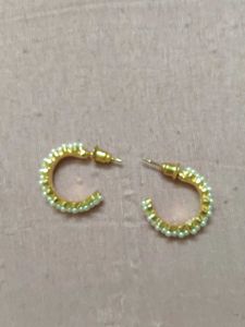 Chic Pearl Hoop Earrings