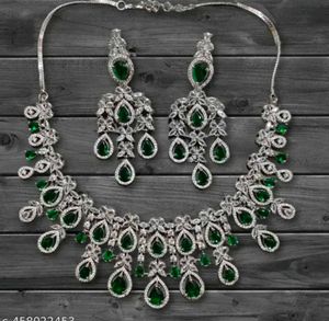 Elegant green American diamond Jewellery Set