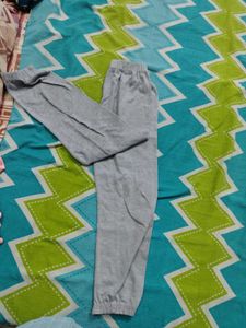 Girls tshirt and capri dress 👗 Pack of one