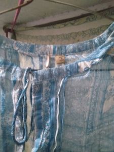 Women's Top