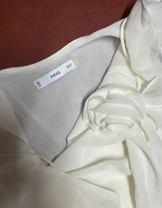 Elegant White Camisole Top with Rose Detail