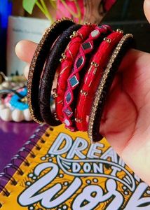 Set of Red and Black Bangles