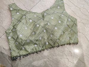 Elegant Green Embroidered Skirt