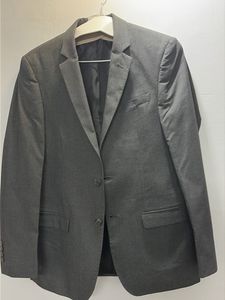 An awesome Arrow Men's Grey Blazer