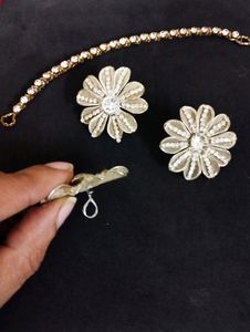 Shiny Hair Bun Pins (For Juda/Bun) decoration..