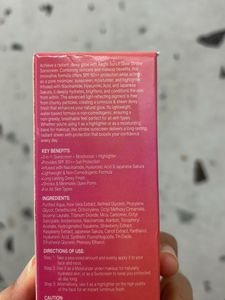 Aegte Sunlit Glow Strobe Sunscreen SPF 60