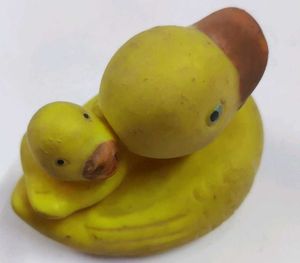Vintage Rubber Duck Family Toy